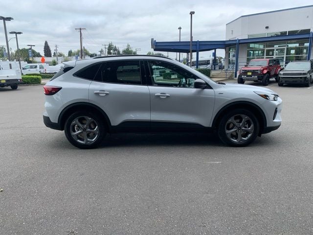 2025 Ford Escape Hybrid ST-Line