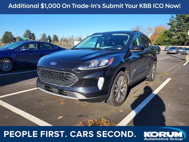 2022 Ford Escape Titanium