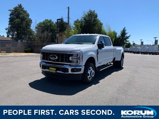 2025 Ford F-350SD Lariat DRW