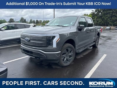 2022 Ford F-150 Lightning Lariat