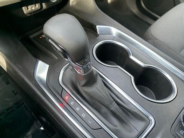 2022 Chevrolet Traverse LT Cloth w/2FL