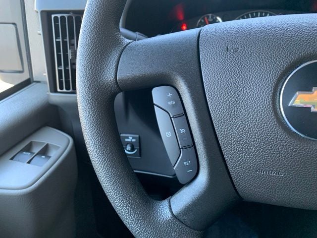 2024 Chevrolet Express 3500 Work Van Cutaway