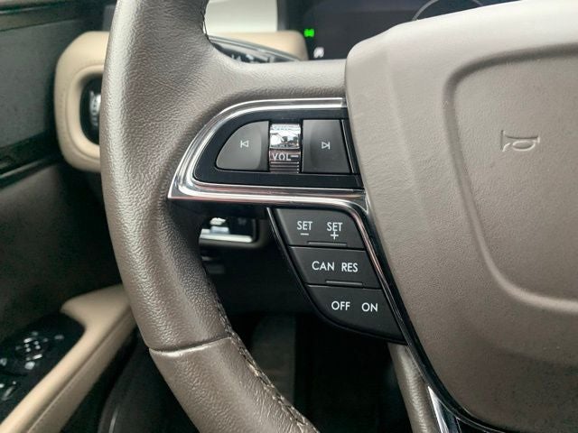 2022 Lincoln Nautilus Standard