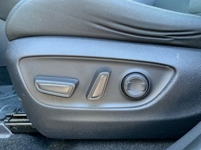 2023 Toyota RAV4 Hybrid Woodland Edition