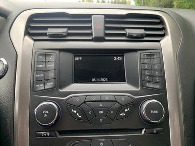 2017 Ford Fusion SE