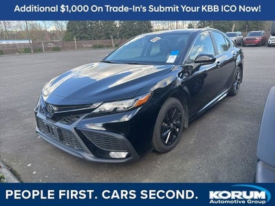 2024 Toyota Camry SE