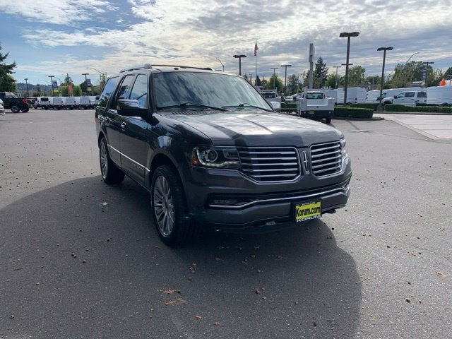 2015 Lincoln Navigator Base