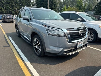 2022 Nissan Pathfinder Platinum