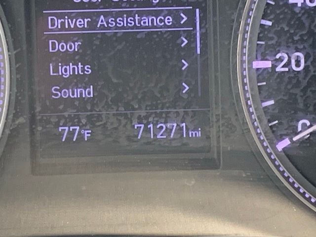 2019 Hyundai SANTA FE SE