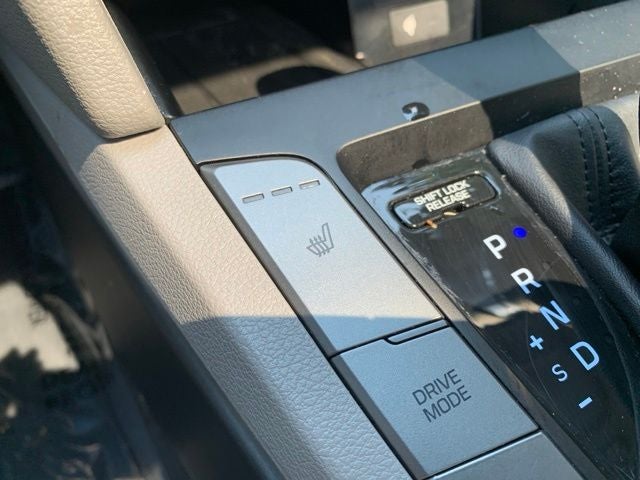 2020 Hyundai ELANTRA Limited