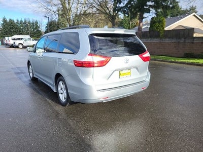 2019 Toyota Sienna LE 7 Passenger