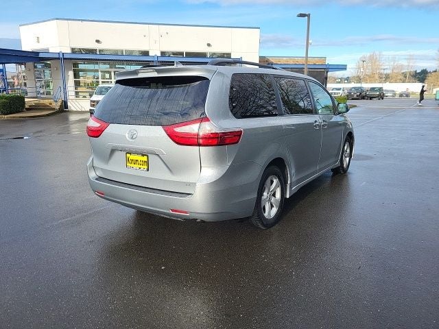 2019 Toyota Sienna LE 7 Passenger