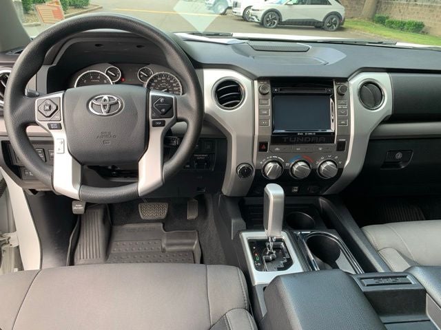 2017 Toyota Tundra SR5
