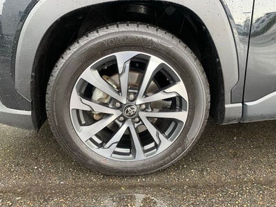 2024 Toyota Corolla Cross XLE