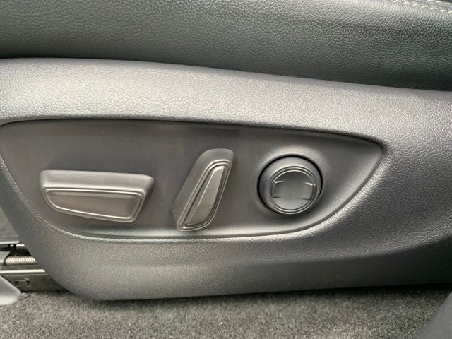 2024 Toyota Land Cruiser 4WD (Natl)