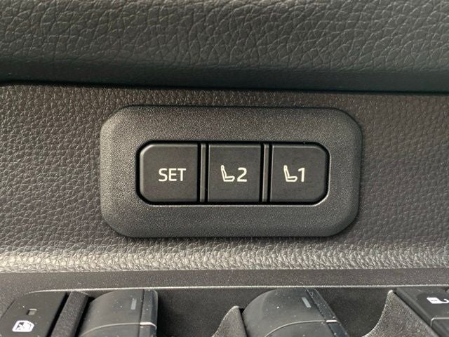 2024 Toyota Land Cruiser 4WD (Natl)