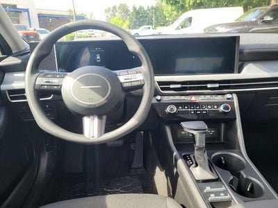 2025 Hyundai SONATA SE