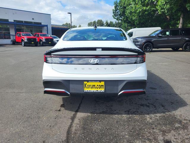 2025 Hyundai SONATA SE
