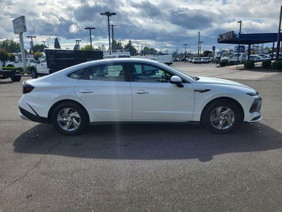 2025 Hyundai SONATA SE