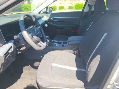 2025 Hyundai SONATA SE