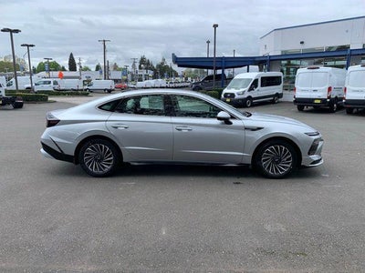 2026 Hyundai SONATA HYBRID Limited