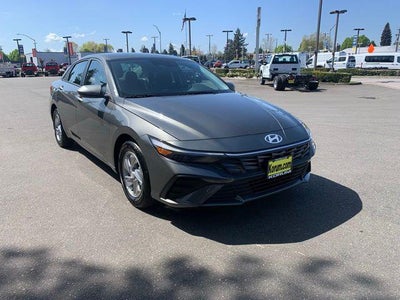 2026 Hyundai ELANTRA SE