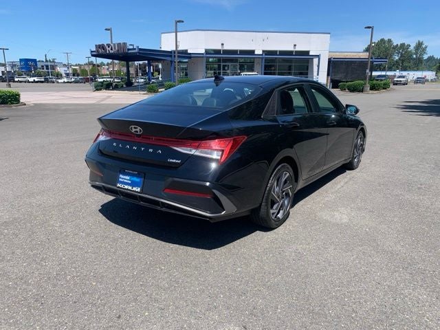 2025 Hyundai ELANTRA Limited