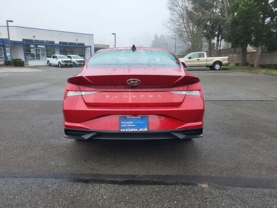 2023 Hyundai ELANTRA SEL