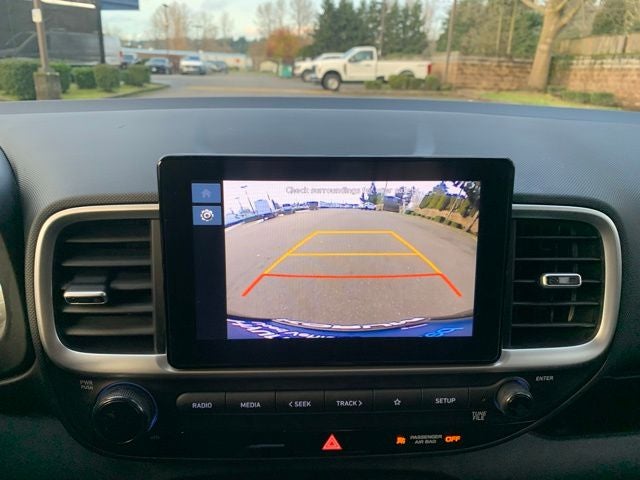 2023 Hyundai VENUE SE