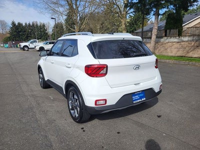 2024 Hyundai VENUE SEL