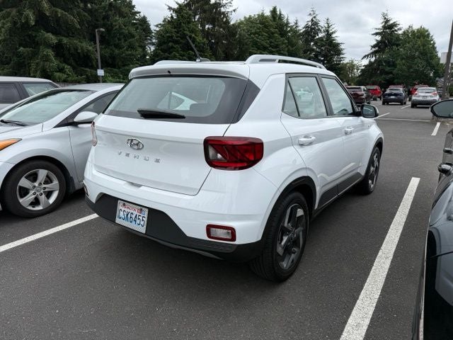 2025 Hyundai VENUE SEL