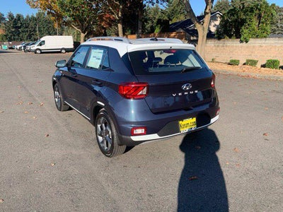 2026 Hyundai VENUE SEL W/Two-Tone Roof