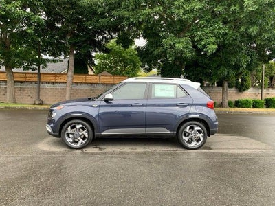 2026 Hyundai VENUE SEL W/Two-Tone Roof