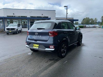 2026 Hyundai VENUE SEL W/Two-Tone Roof