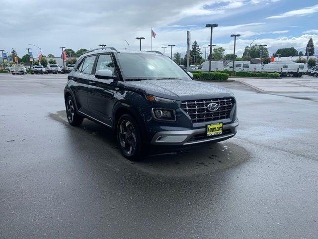 2026 Hyundai VENUE SEL W/Two-Tone Roof