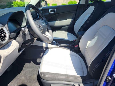 2025 Hyundai VENUE SEL
