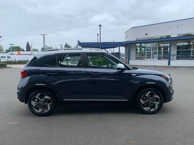 2026 Hyundai VENUE SEL W/Two-Tone Roof