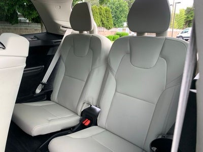 2021 Volvo XC90 T5 Momentum