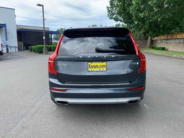 2021 Volvo XC90 T5 Momentum