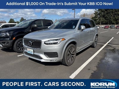 2021 Volvo XC90 T6 Momentum