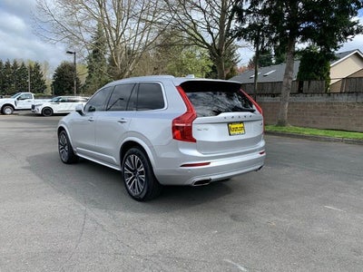 2021 Volvo XC90 T6 Momentum